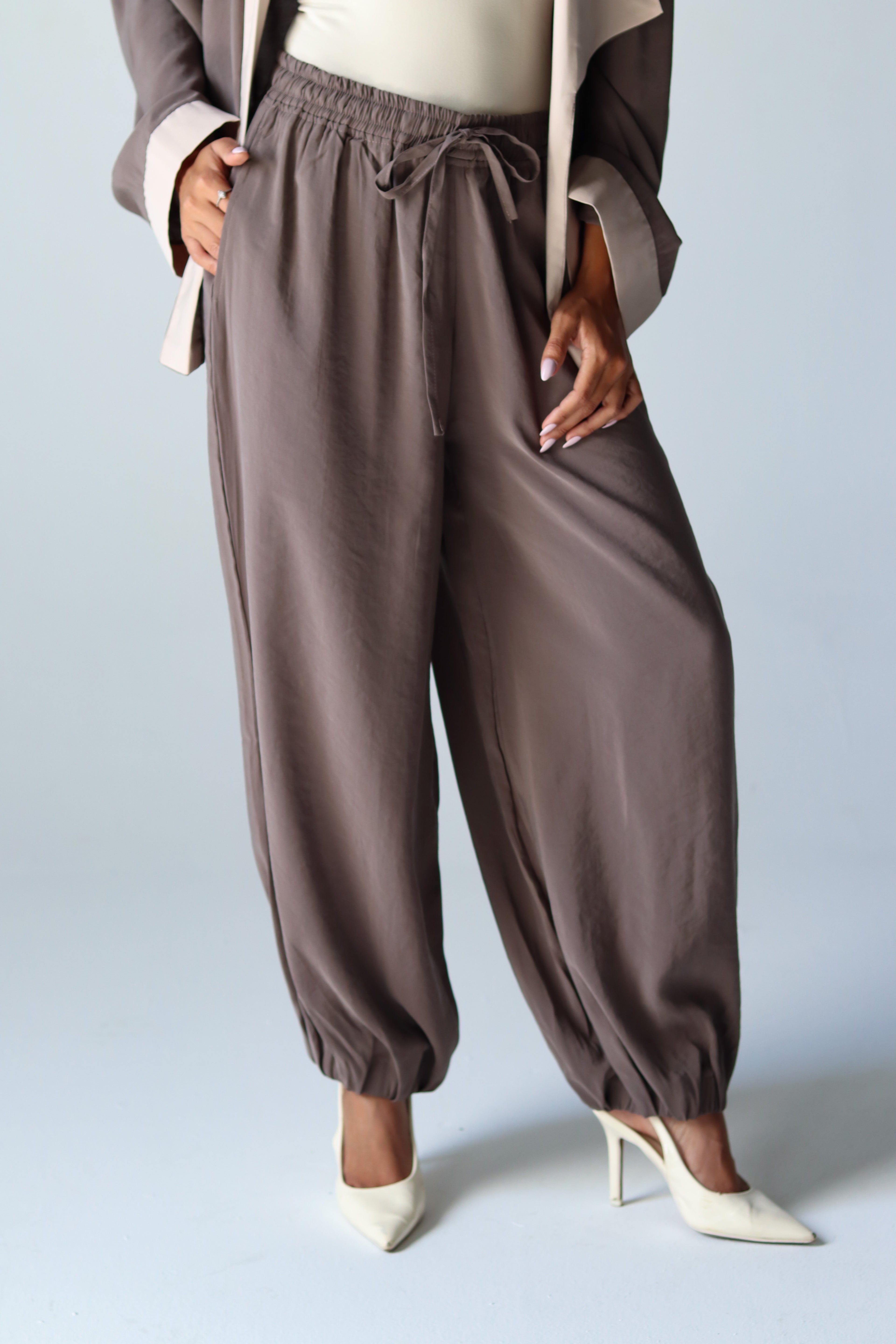 Two Toned Set in Taupe Brown